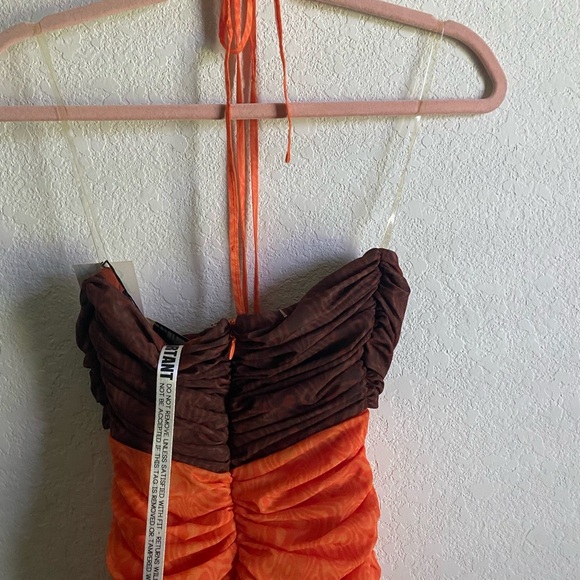Mistress Rocks Let Me Go Chocolate Orange Print Ruched Halter Mini Dress Size S - Picture 10 of 13